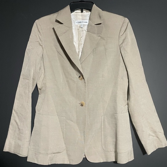 Cerruti 1881 Jackets & Blazers - Elegant Beige Women's Blazer by Cubism